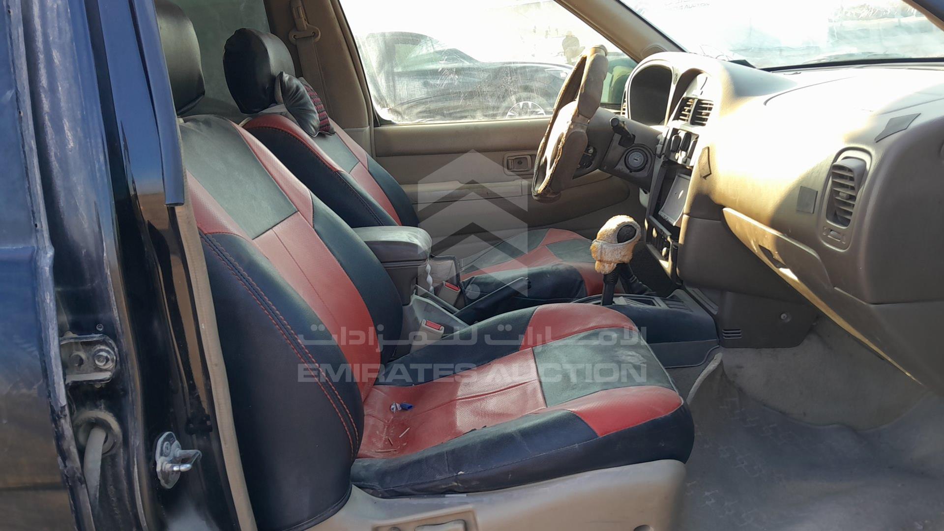 2000 NISSAN PATHFINDER VIN: JN8AR07Y3YW436067