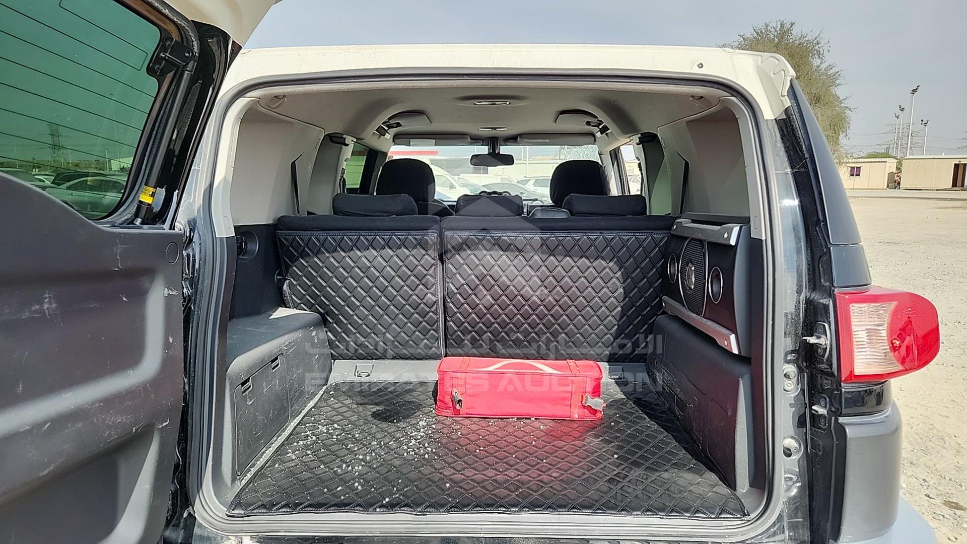 2012 TOYOTA FJ CRUISER VIN: JTEBU11F5CK125988