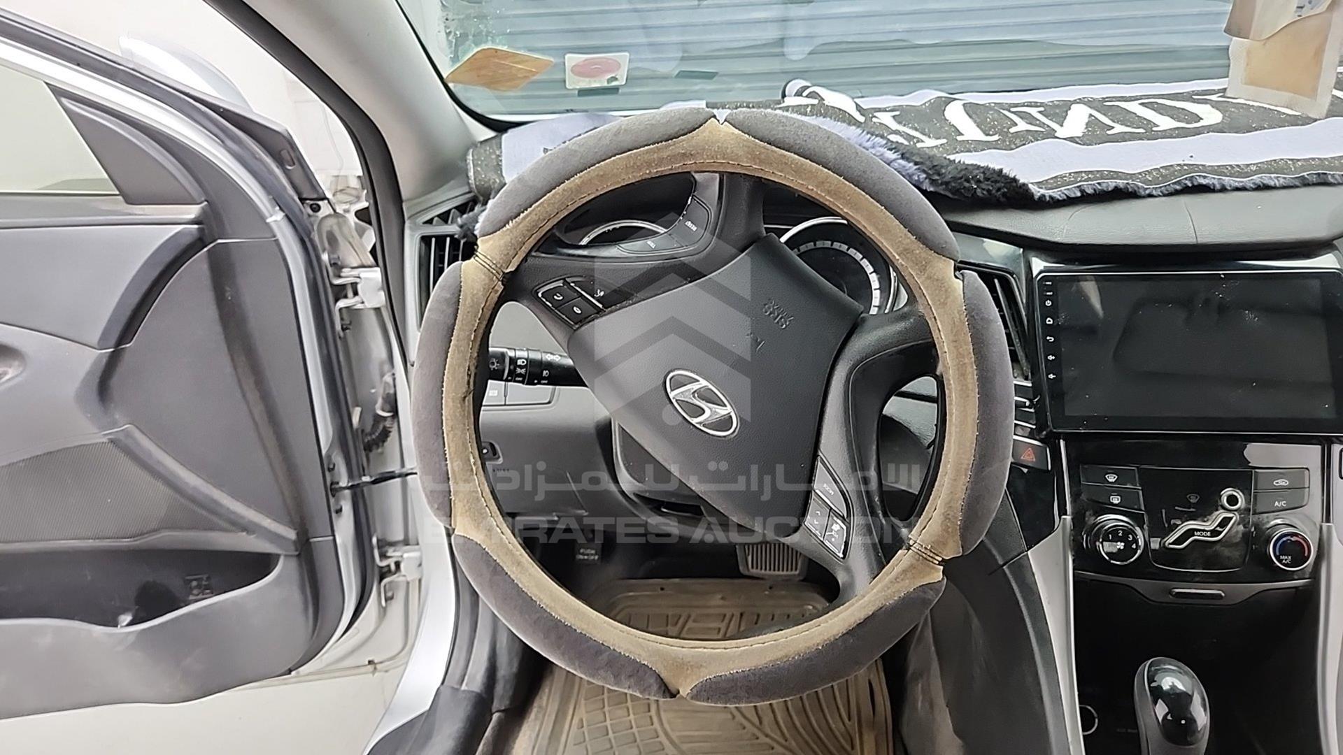 2012 HYUNDAI SONATA VIN: KMHEC41LBCA417898