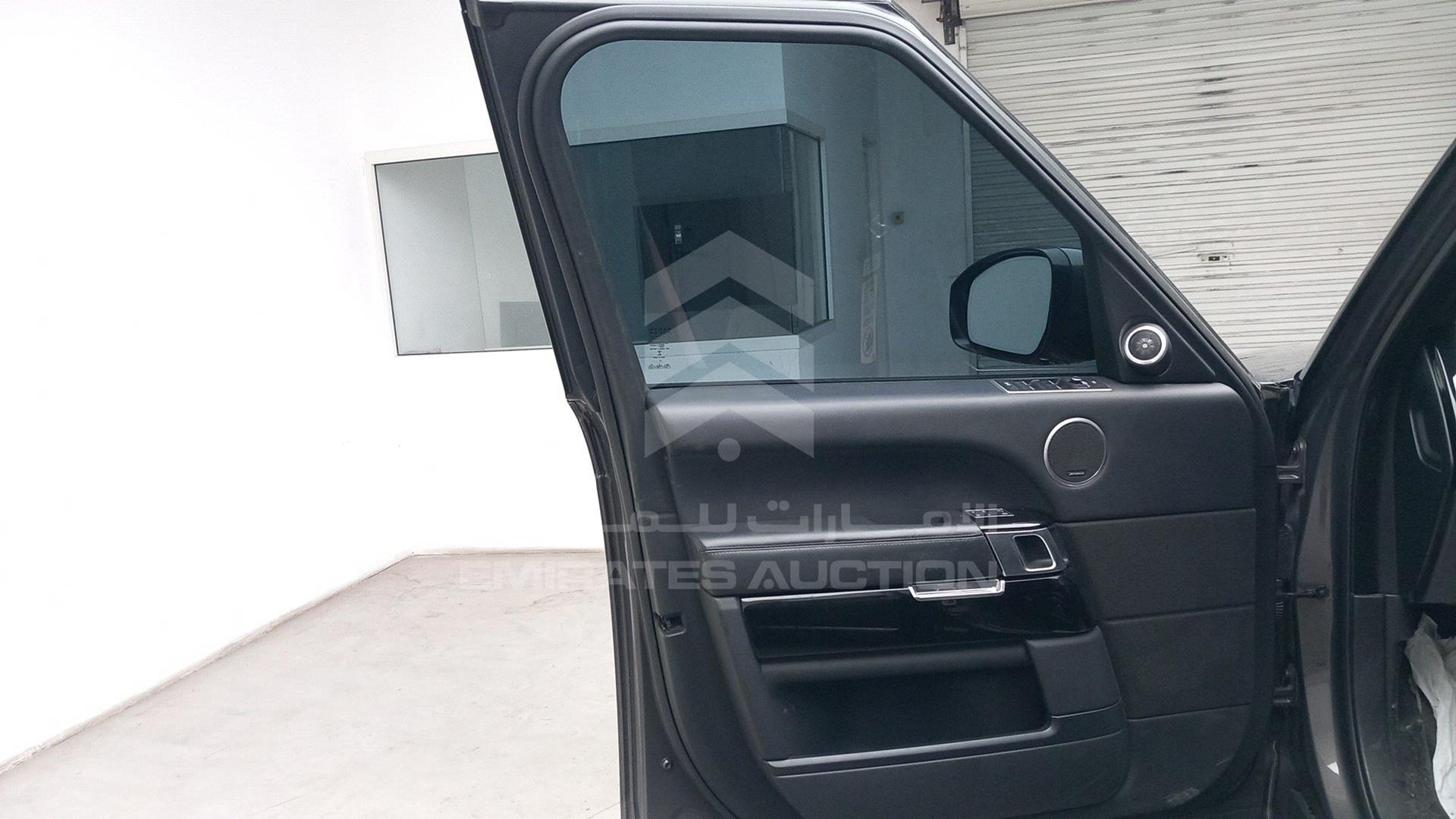 2017 RANGE ROVER VOGUE VIN: SALGS2FEXHA321274