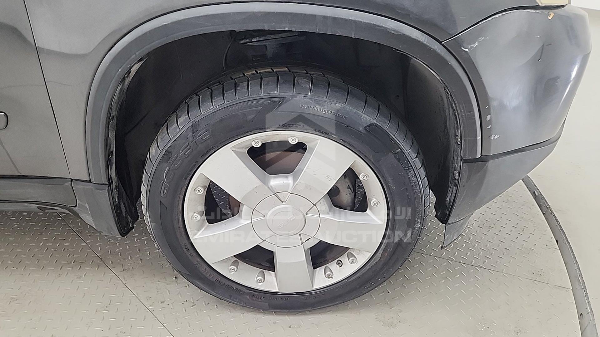2007 GMC ACADIA VIN: 1GKEV33727J155885