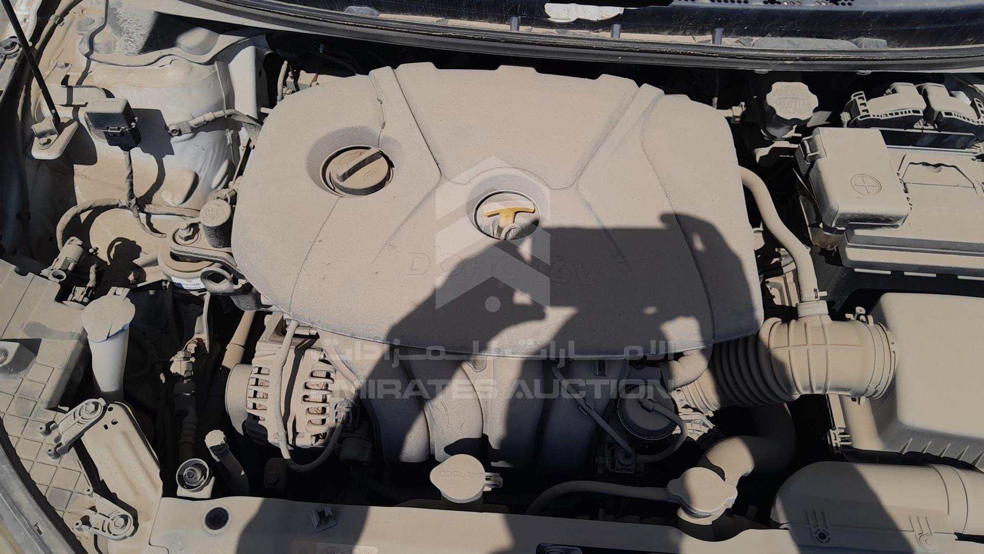 2014 HYUNDAI ELANTRA VIN: KMHDH41E8EU940490