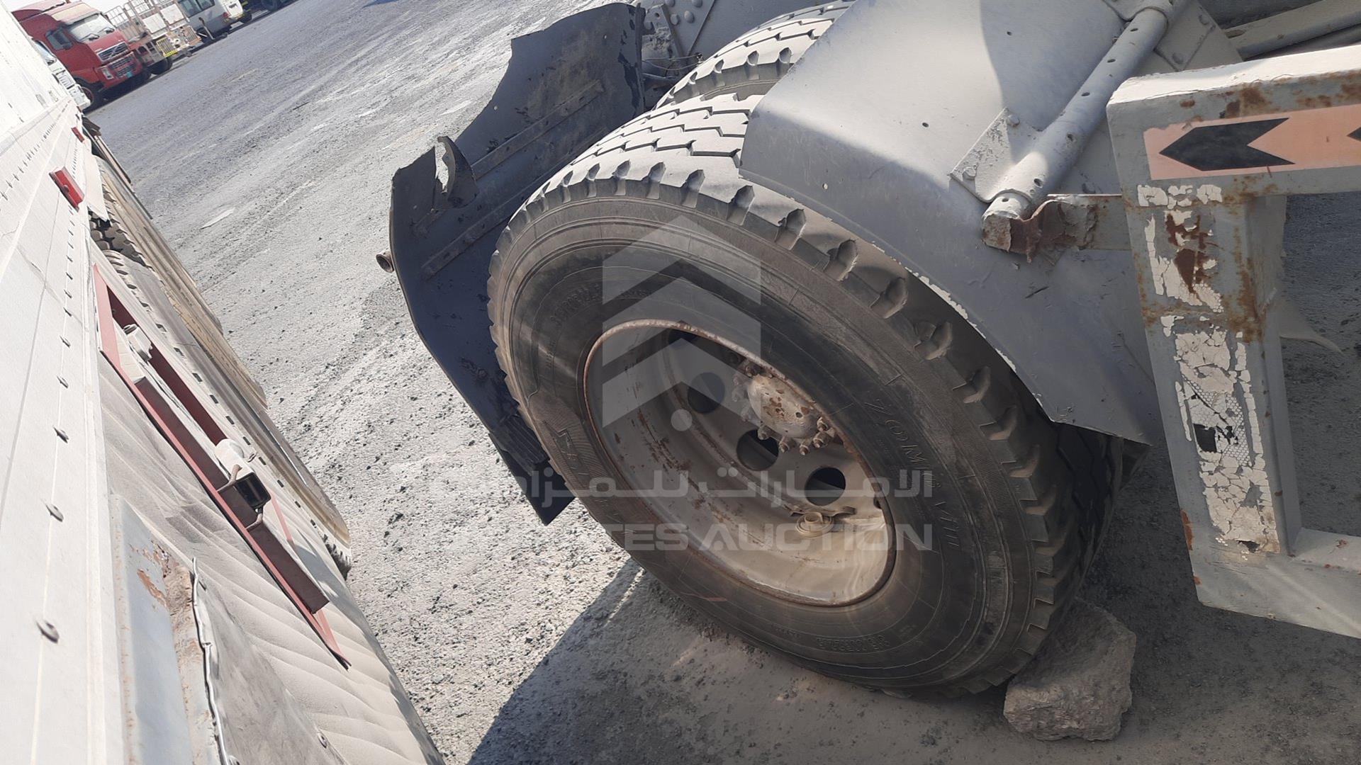 0 VOLVO F12 VIN: YV2H2B4AXLB452743