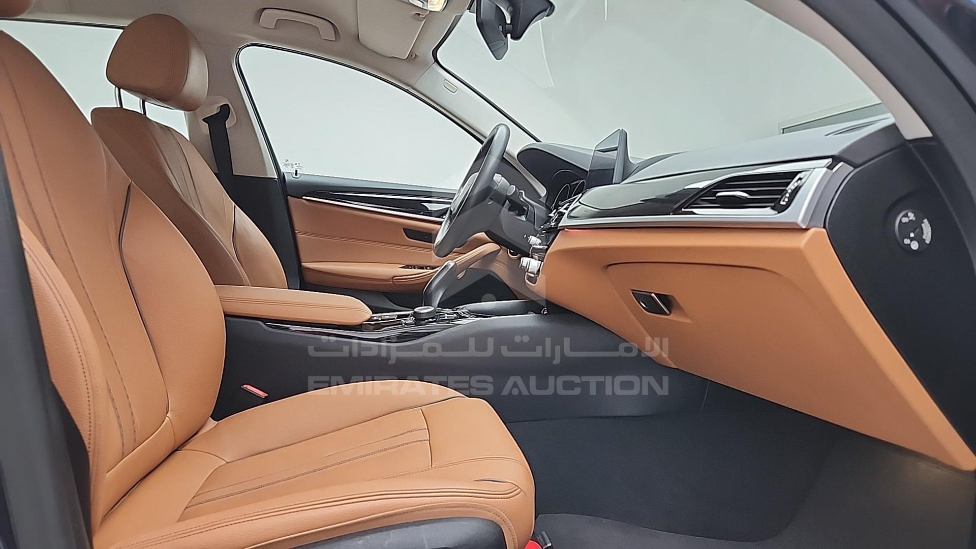 2020 BMW 520 VIN: WBAJT1A07LCE33656