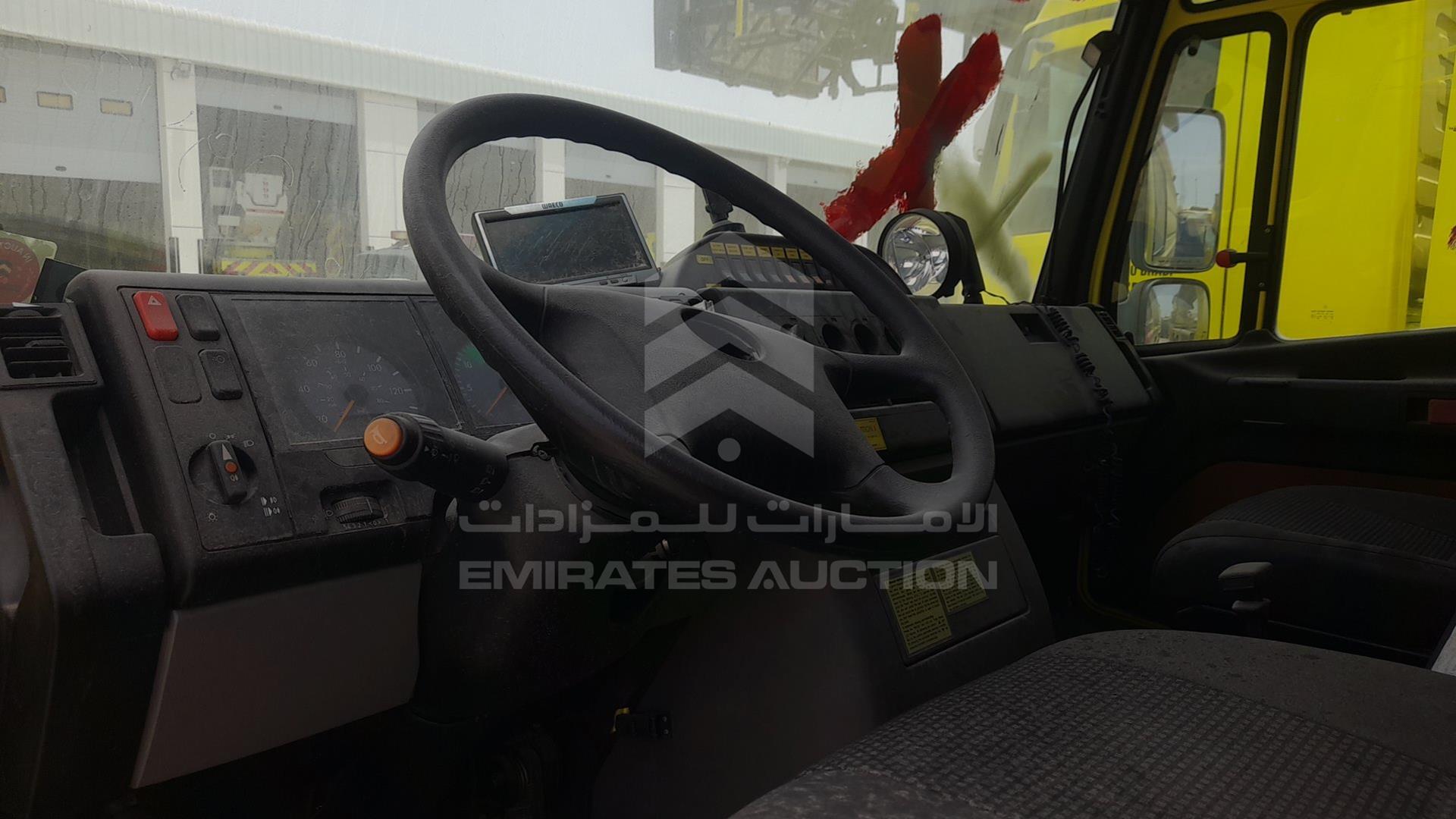 0 MERCEDES --- VIN: WD3D049349N137250