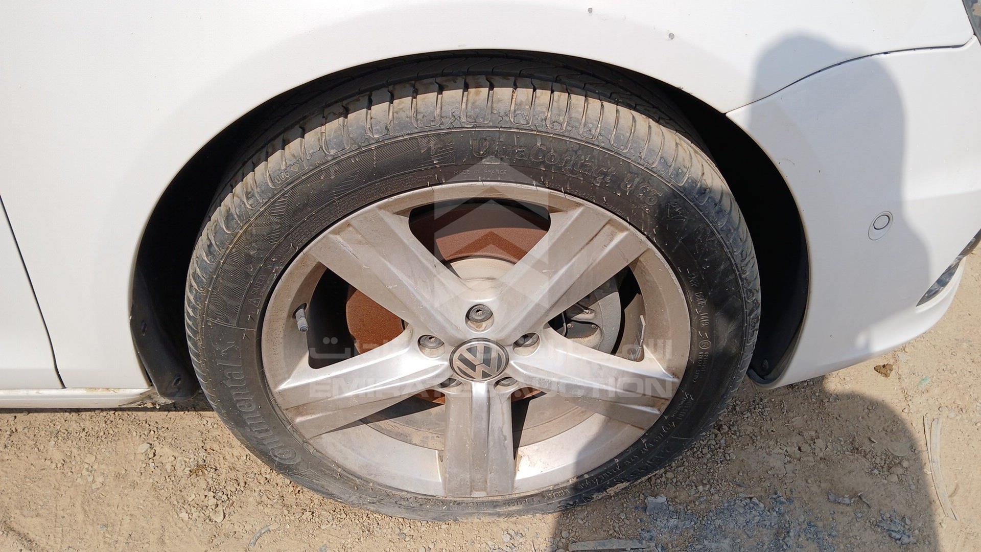 2013 VOLKSWAGEN EOS VIN: WVWAM2AH2DV002429