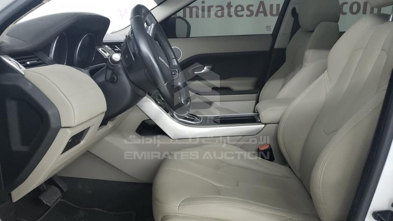 SALVA2BG4FH967657 Auction: EmiratesAuction Lot: 405169 SALVA2BG4FH967657 Range Rover Evoque 2015 WHITE Photo 12
