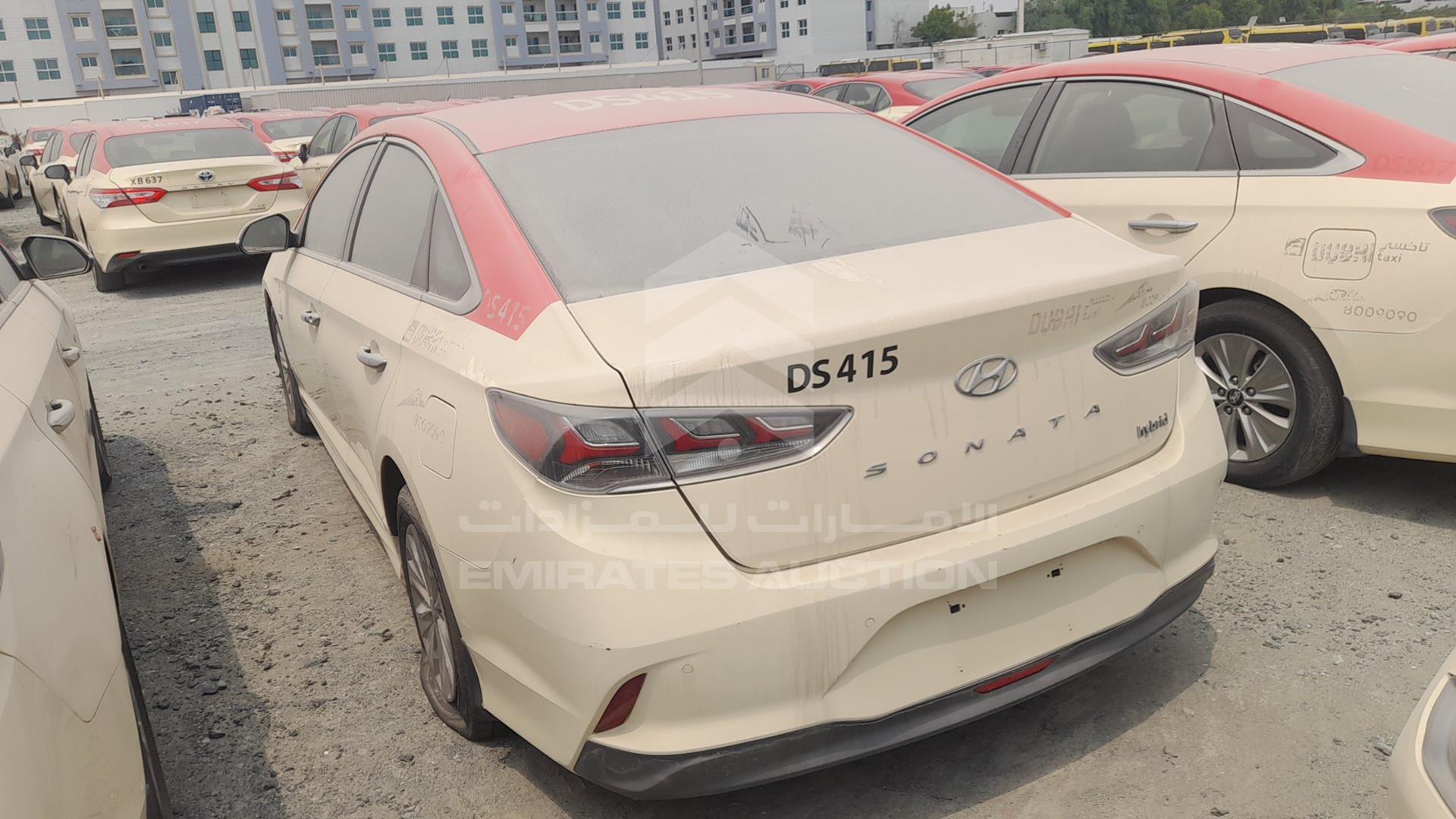 2018 HYUNDAI SONATA VIN: KMHE24132JA082126