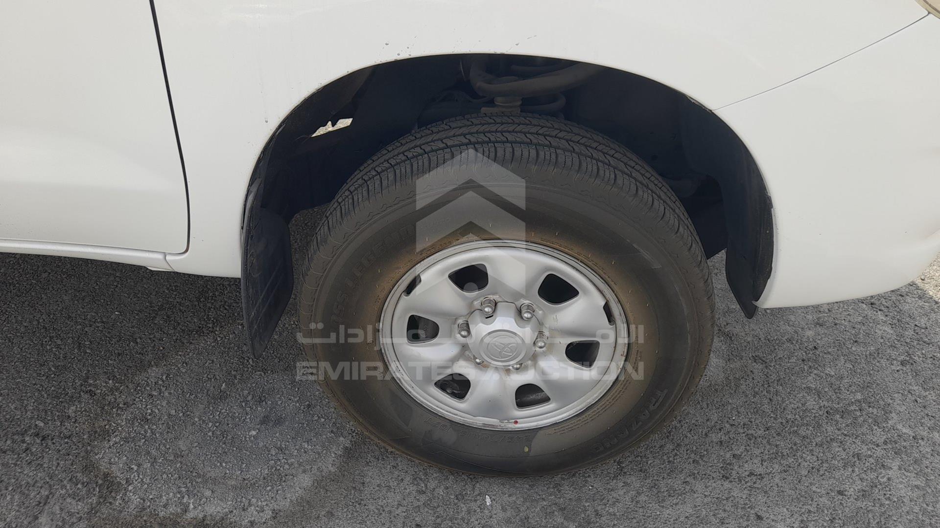 2009 TOYOTA HILUX VIN: MR0FX22G491317638
