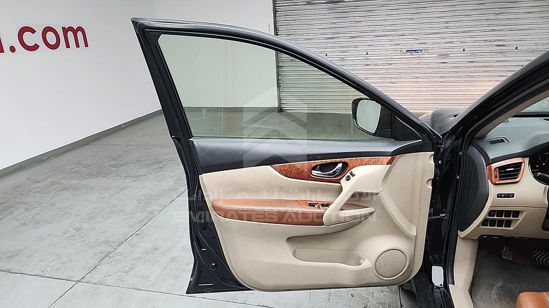 2016 Nissan X-Trail — Front Left Door — Photo 10