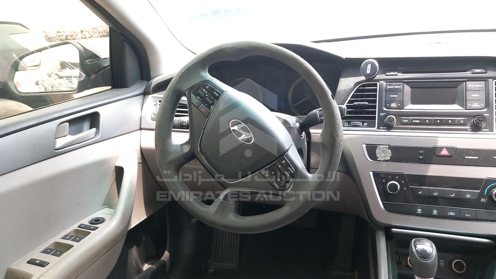 2015 HYUNDAI SONATA VIN: 5NPE24AF8FH039795