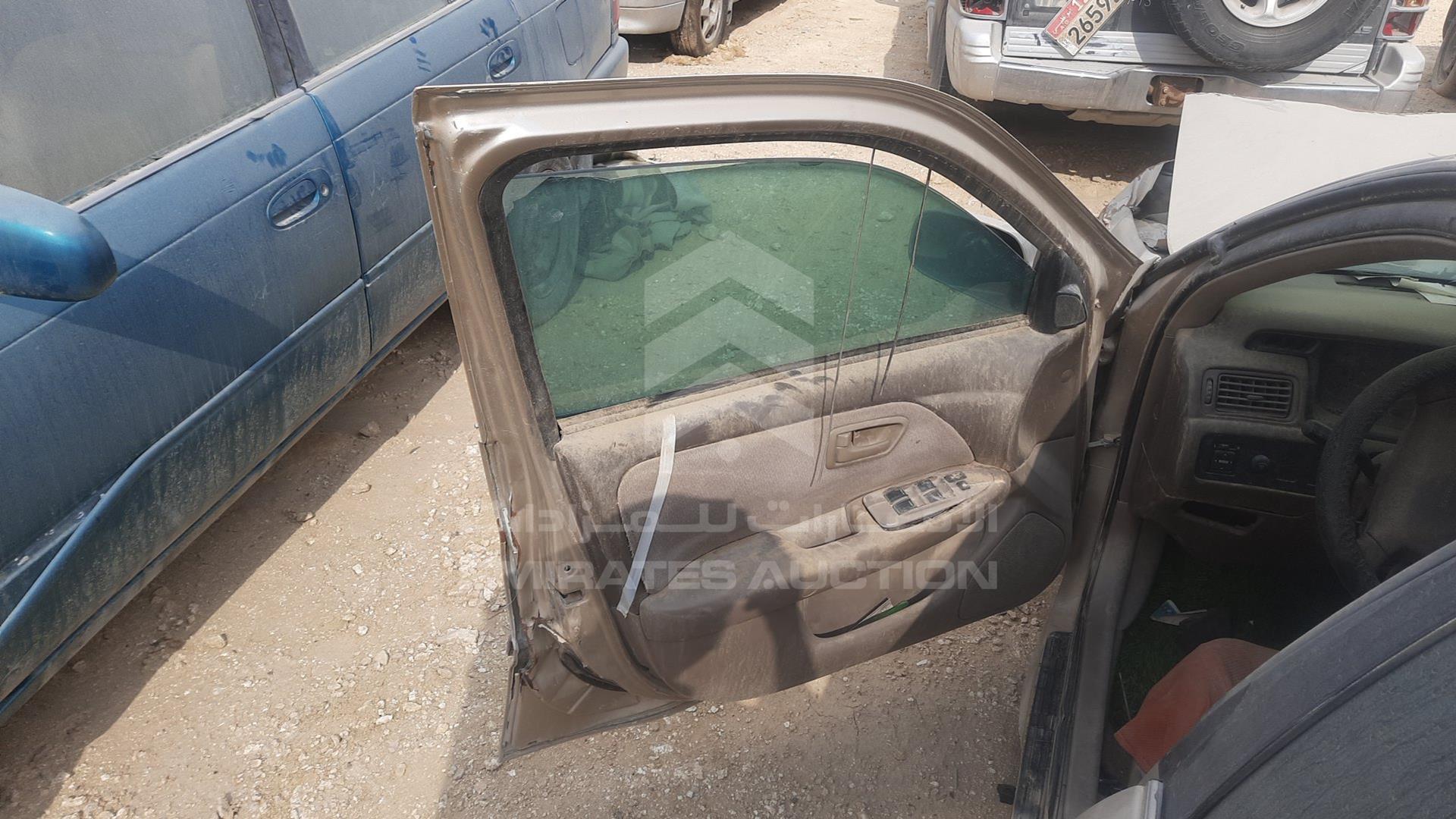 2000 TOYOTA --- VIN: JT2BG22K7Y0526760