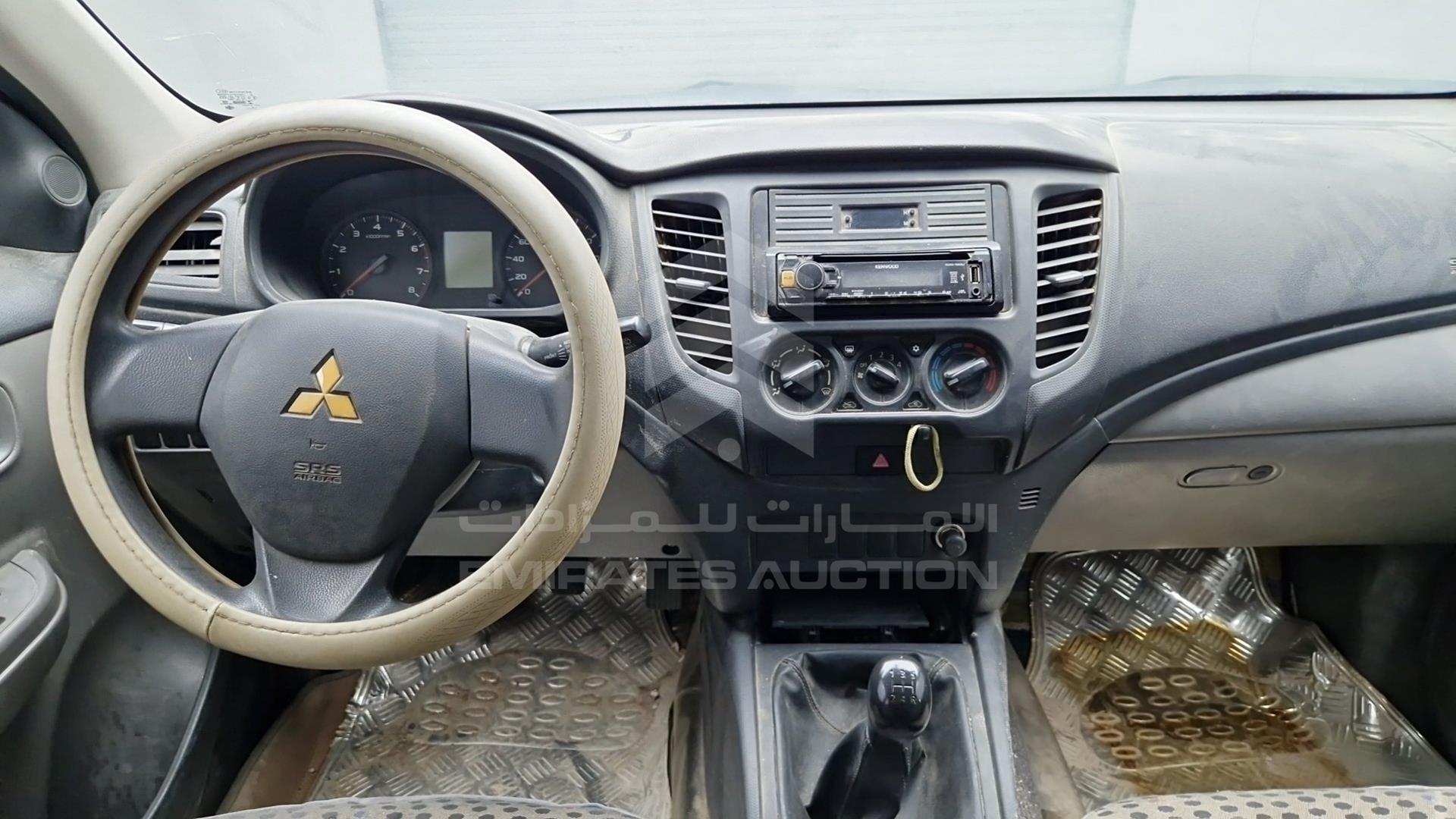 2016 MITSUBISHI L 200 VIN: MMBJNKJ40GH008469