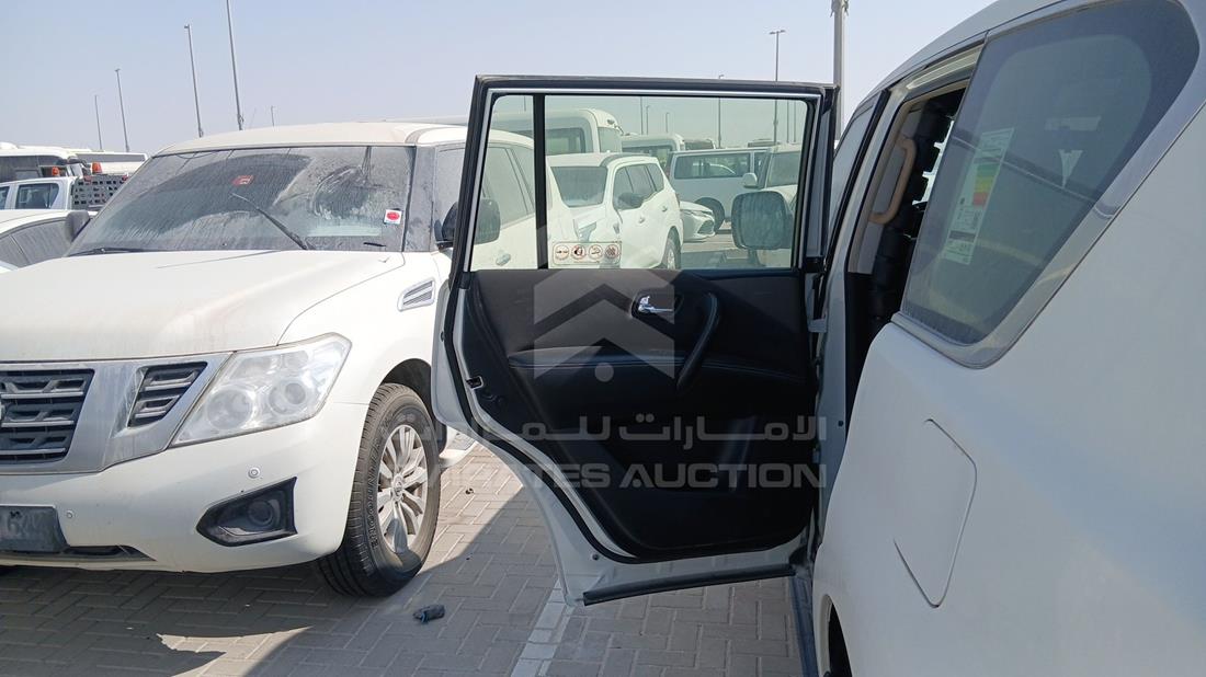 نيسان باترول 2019 — الباب الخلفي الأيسر — صورة 20