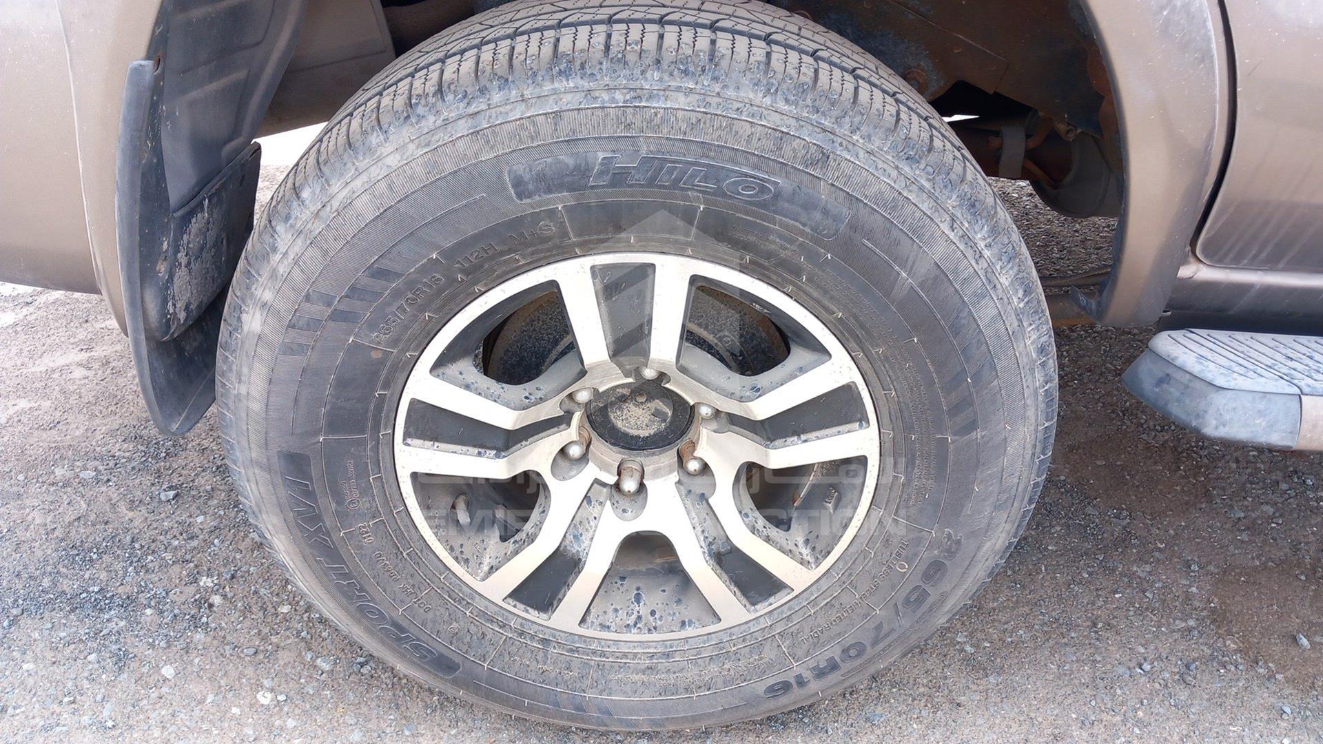 2002 NISSAN PATHFINDER VIN: JN8DR09Y52W705302