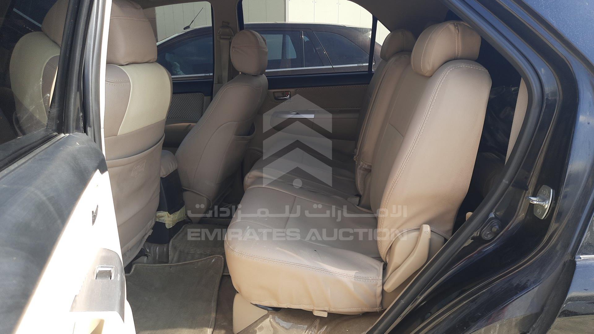 2015 TOYOTA FORTUNER VIN: MHFYX59G8F8072364
