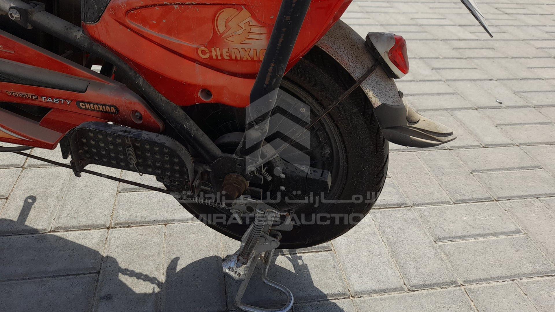 0 ELECTRIC SCOOTER --- VIN: 48V350W2310800489
