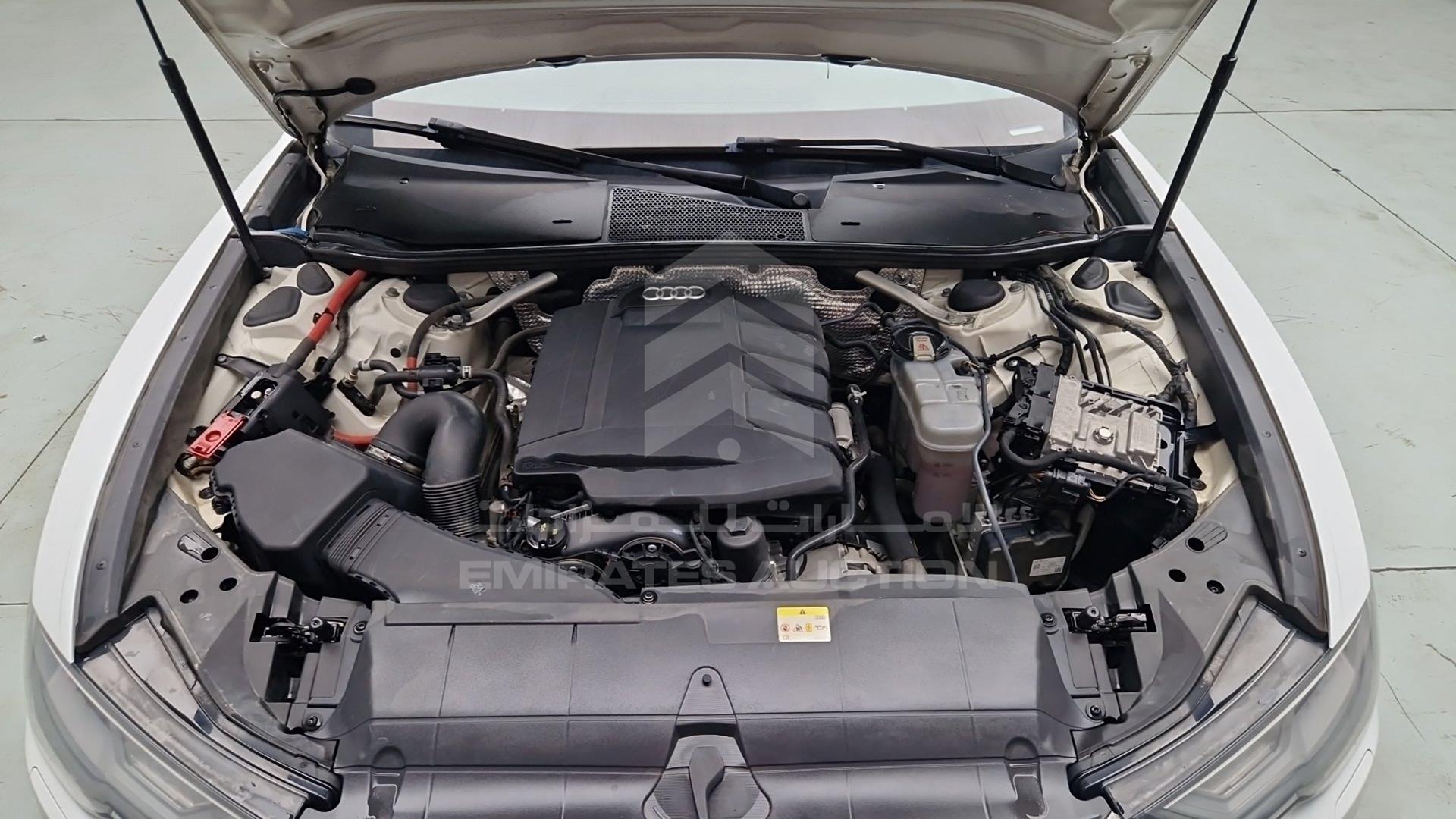 2021 AUDI A6 VIN: WAUZZZF21MN061809