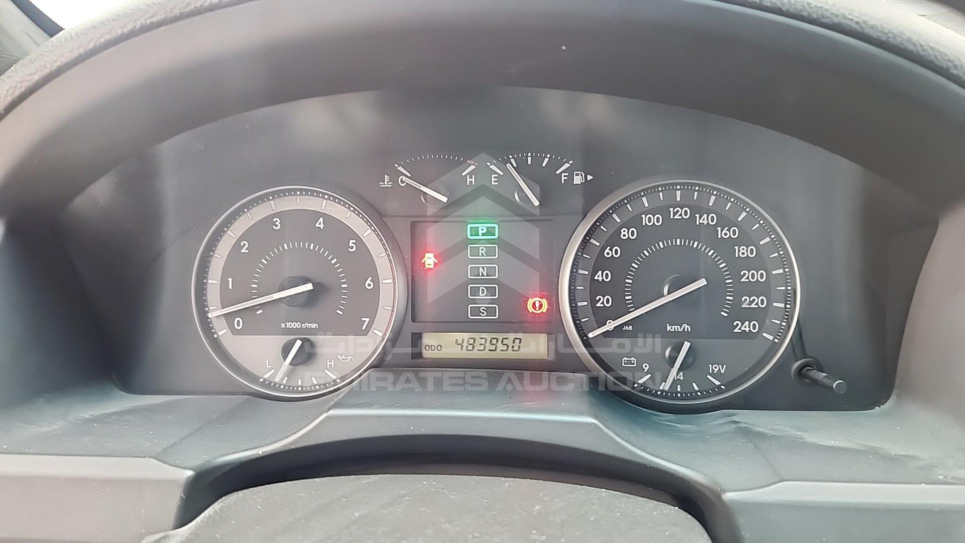 2011 TOYOTA LAND CRUISER VIN: JTMHT09J2B5089386