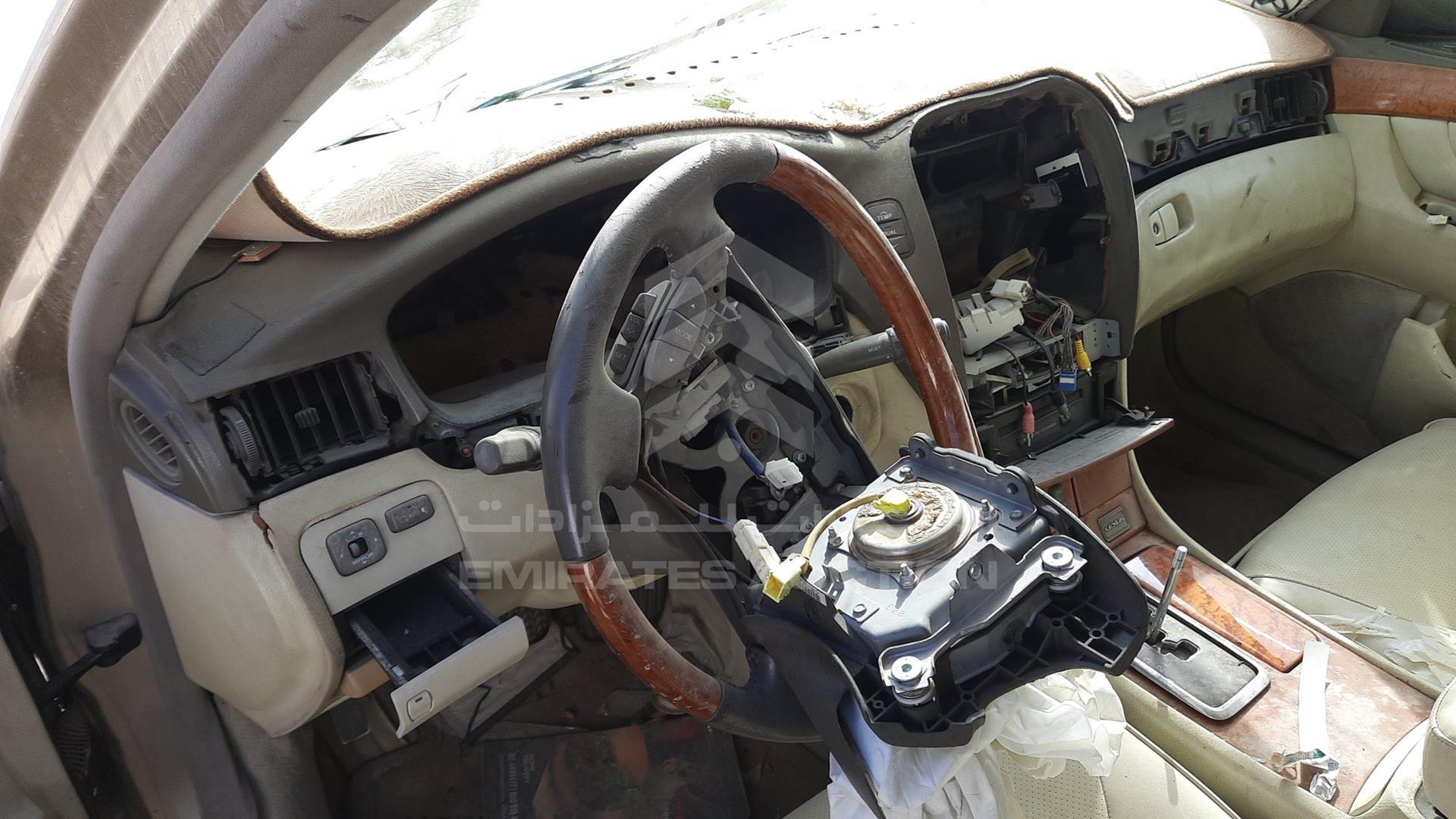 2001 LEXUS --- VIN: JTHBN30F810013384