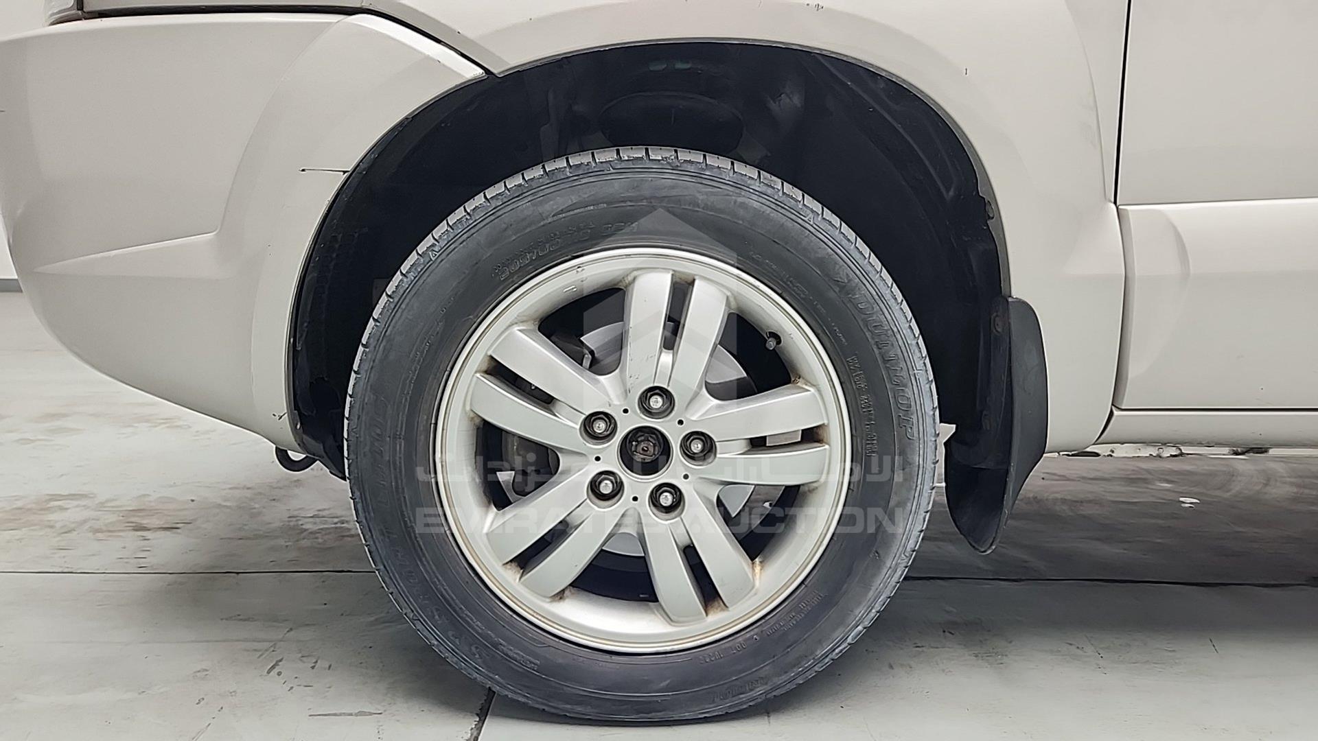 2008 HYUNDAI TUCSON VIN: KMHJM81B28U818546