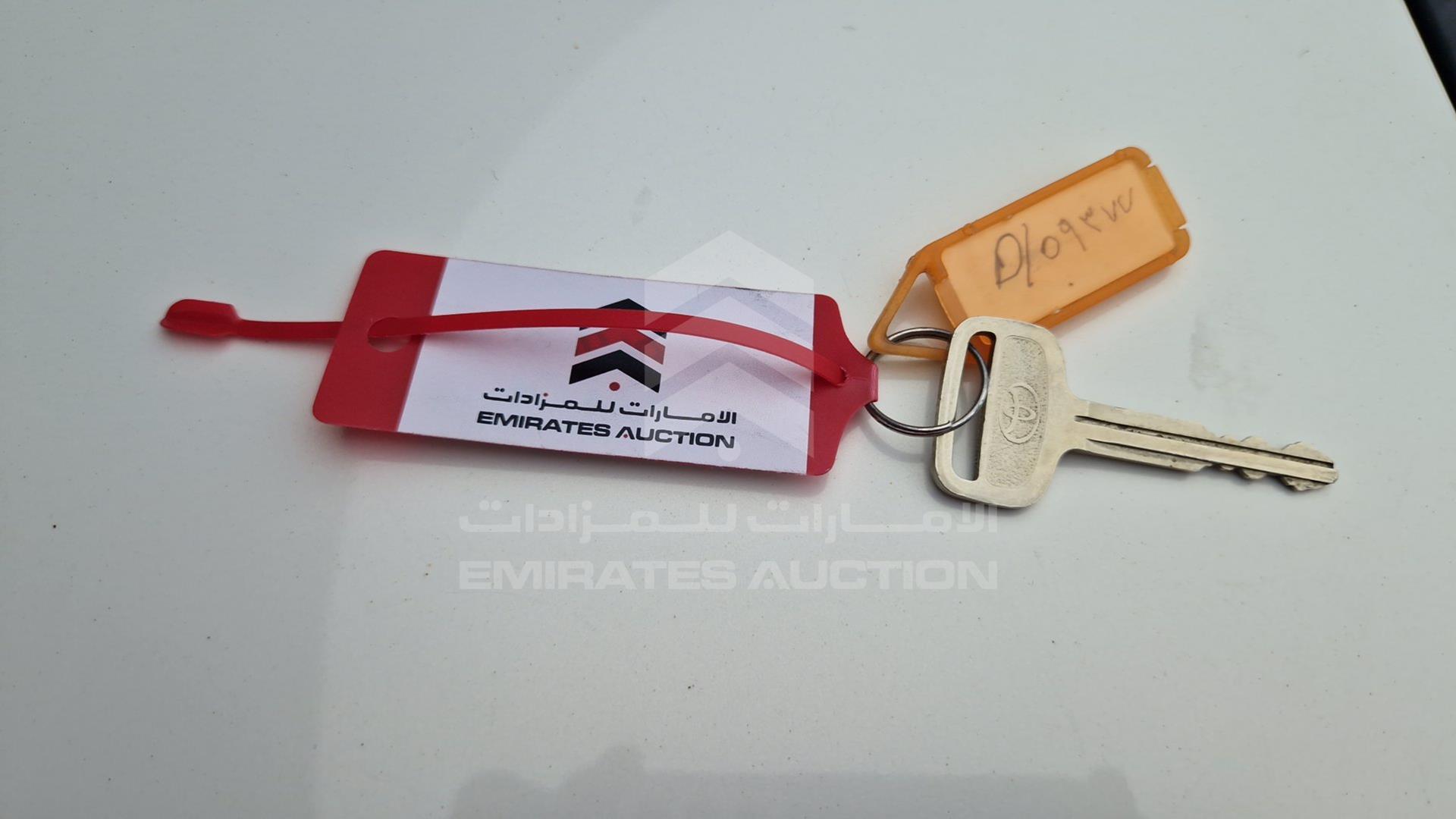 2007 TOYOTA COROLLA VIN: JTDBR22E373217294
