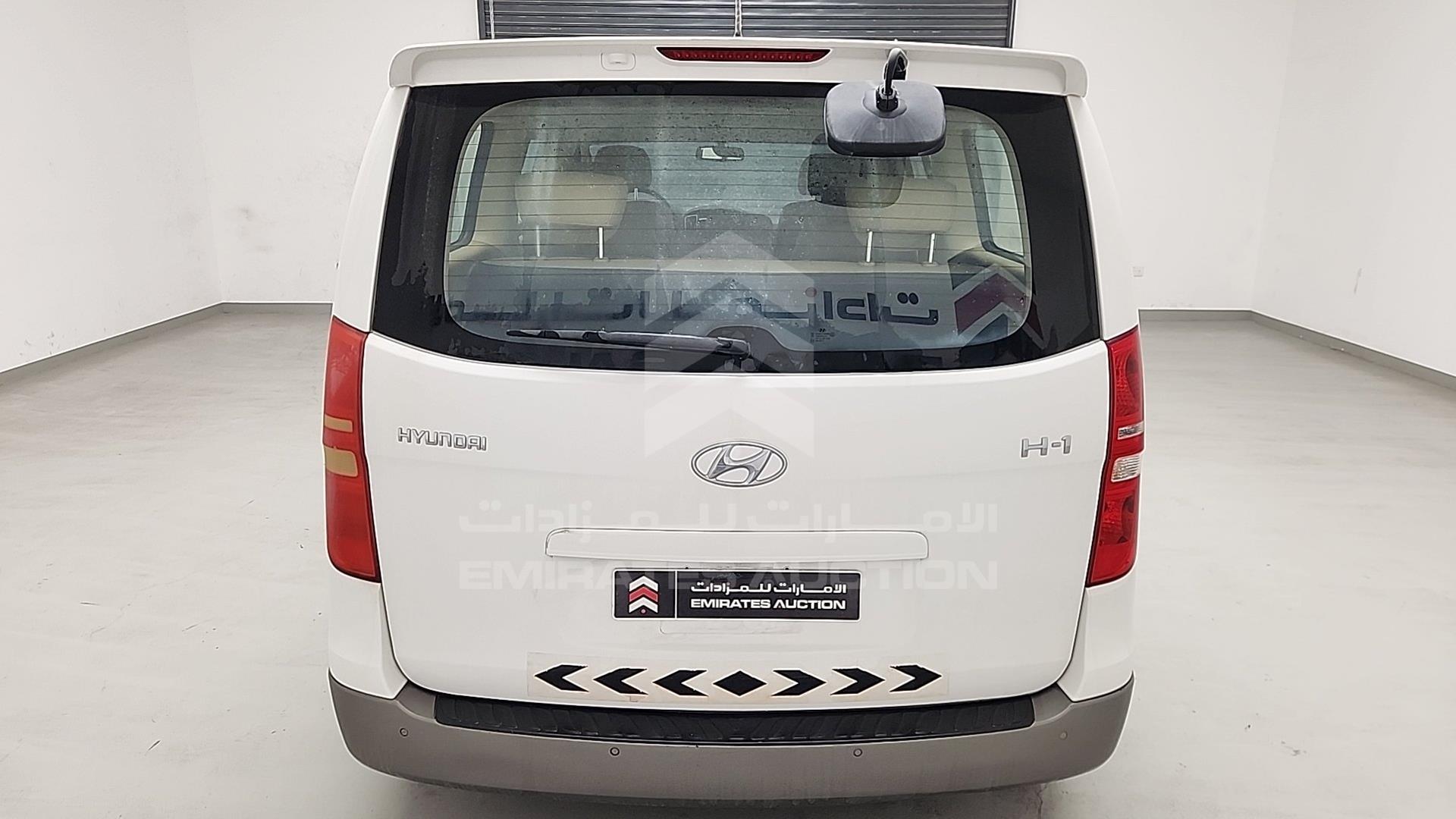 2018 HYUNDAI H1 VIN: KMJWA37R2JU946859