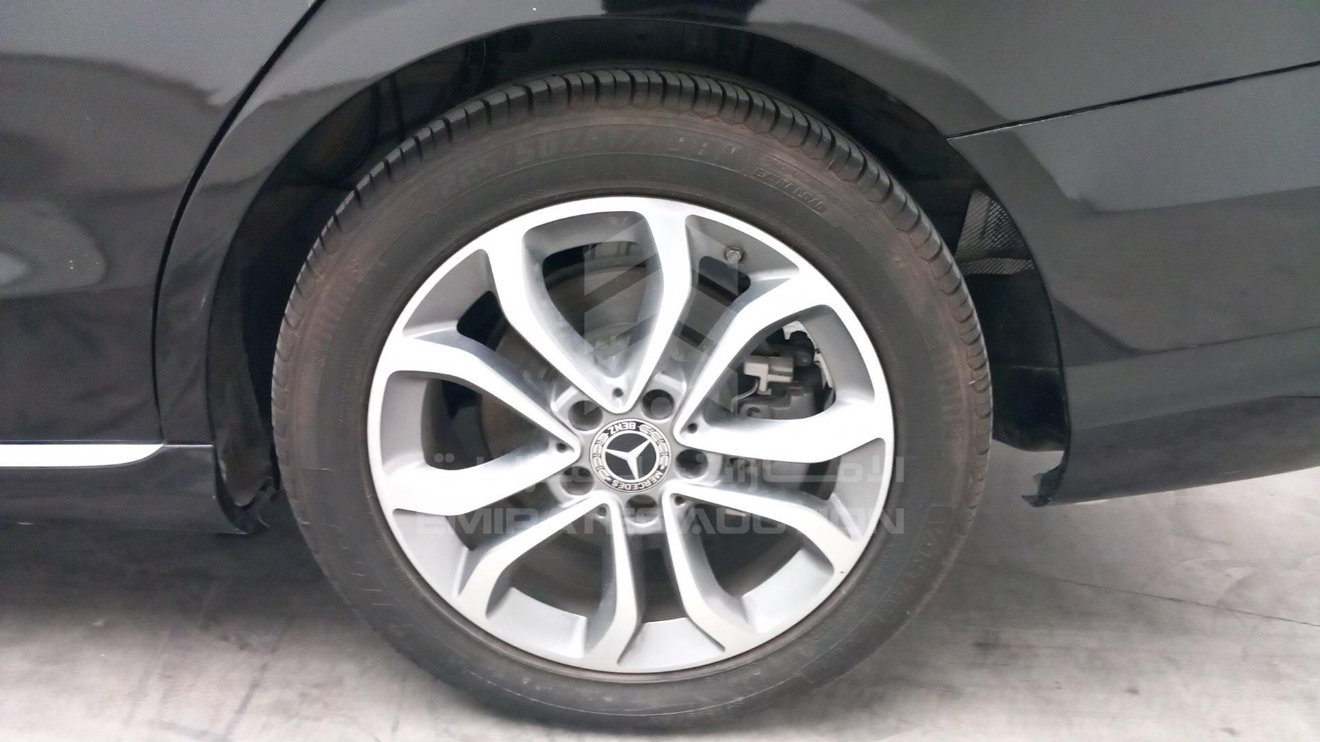 2018 MERCEDES C 300 VIN: WDDWF4JB9JR417894
