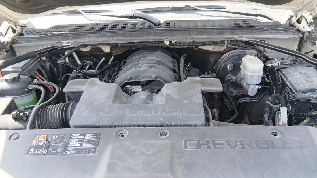 2019 Chevrolet Suburban — Engine Bay — Photo 29