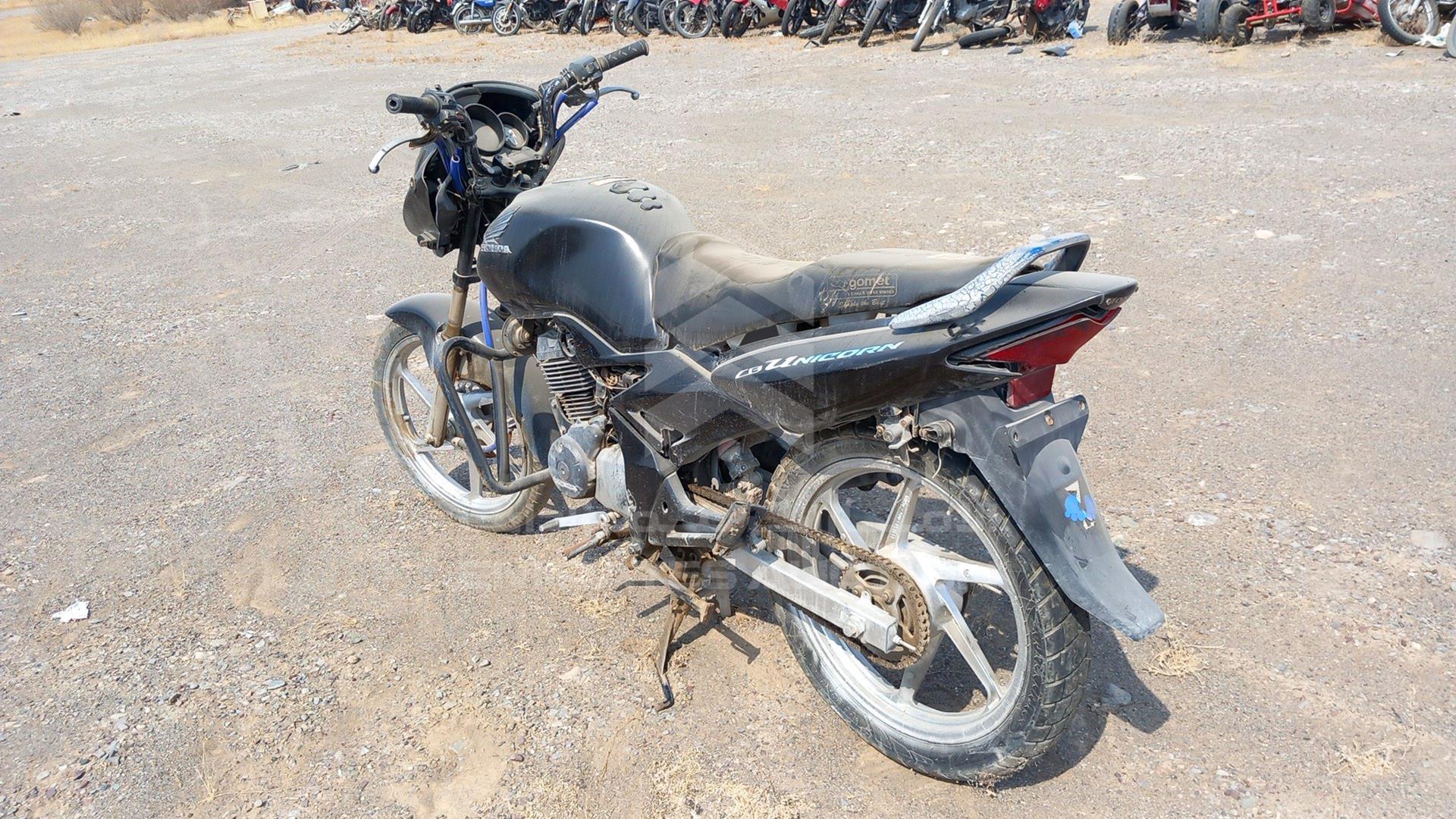 2014 HONDA CBF 150 VIN: ME4KC09CFE8755432