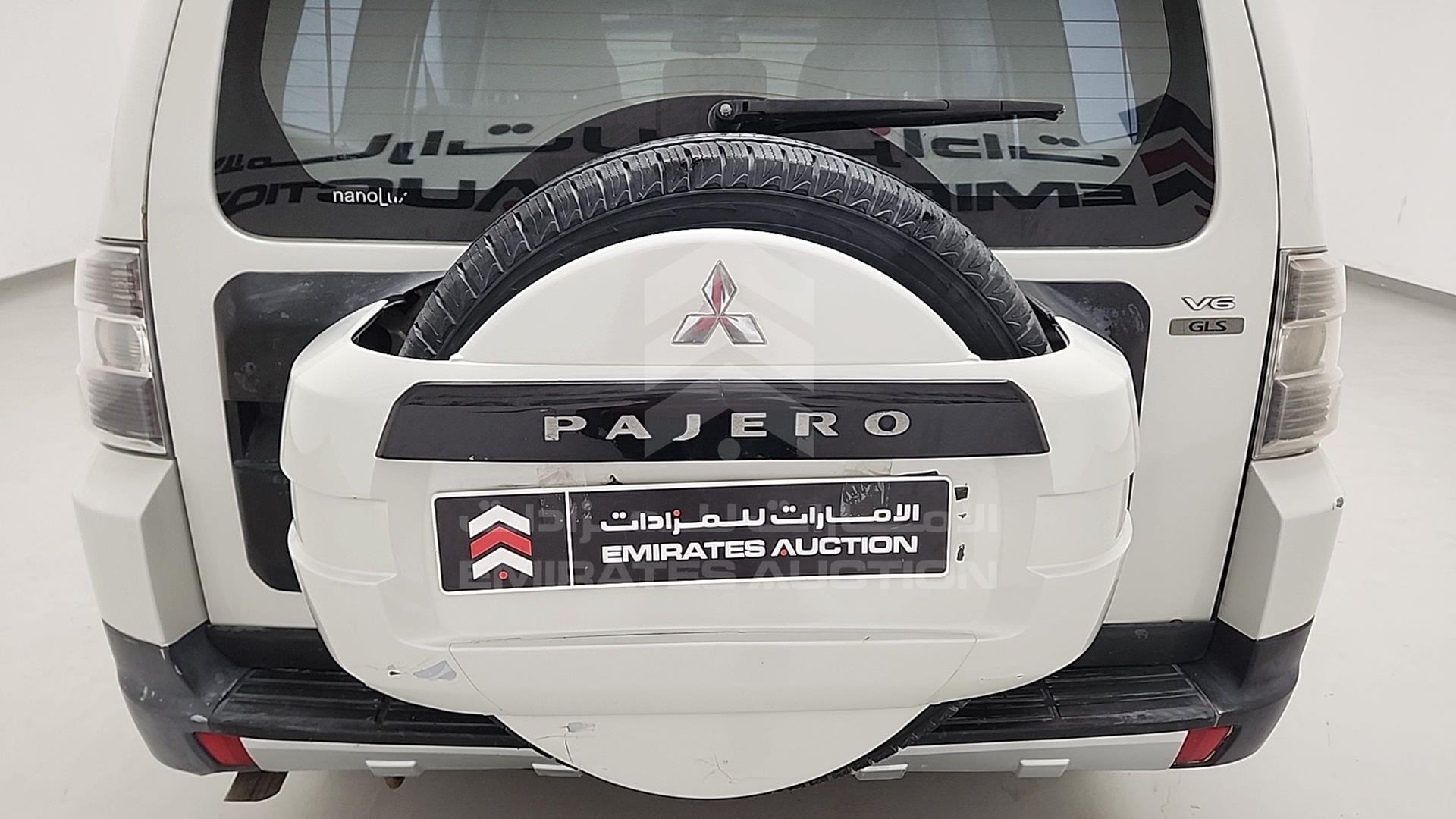 2009 MITSUBISHI PAJERO VIN: JMYLRV93W9J710845