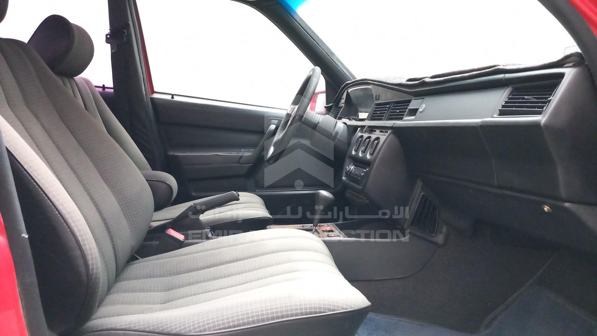 1988 MERCEDES E 190 VIN: WDB2010241F297665