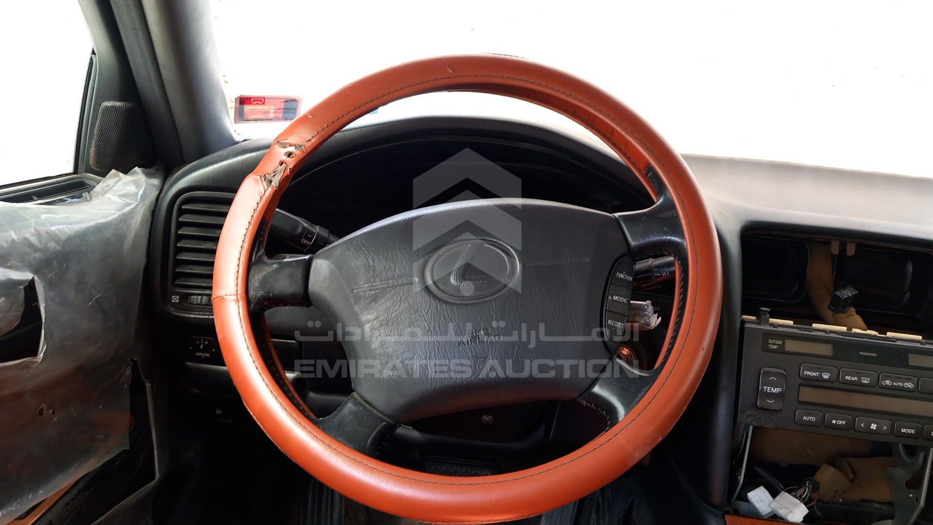 1999 LEXUS LS400 VIN: JT8BH28F3X0146164