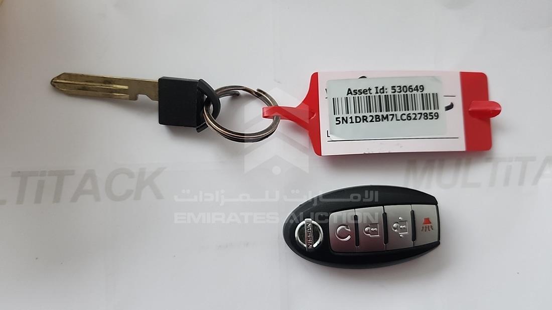 2020 Nissan Pathfinder — Keys — Photo 6
