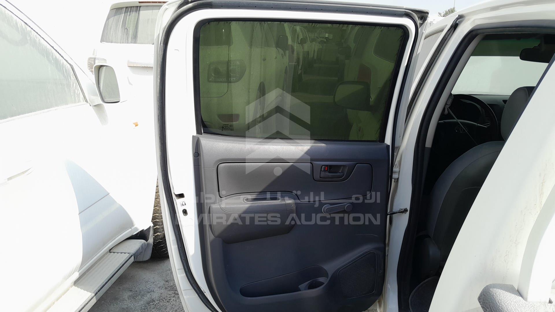 2014 TOYOTA HILUX VIN: MR0EX12G4E2347149