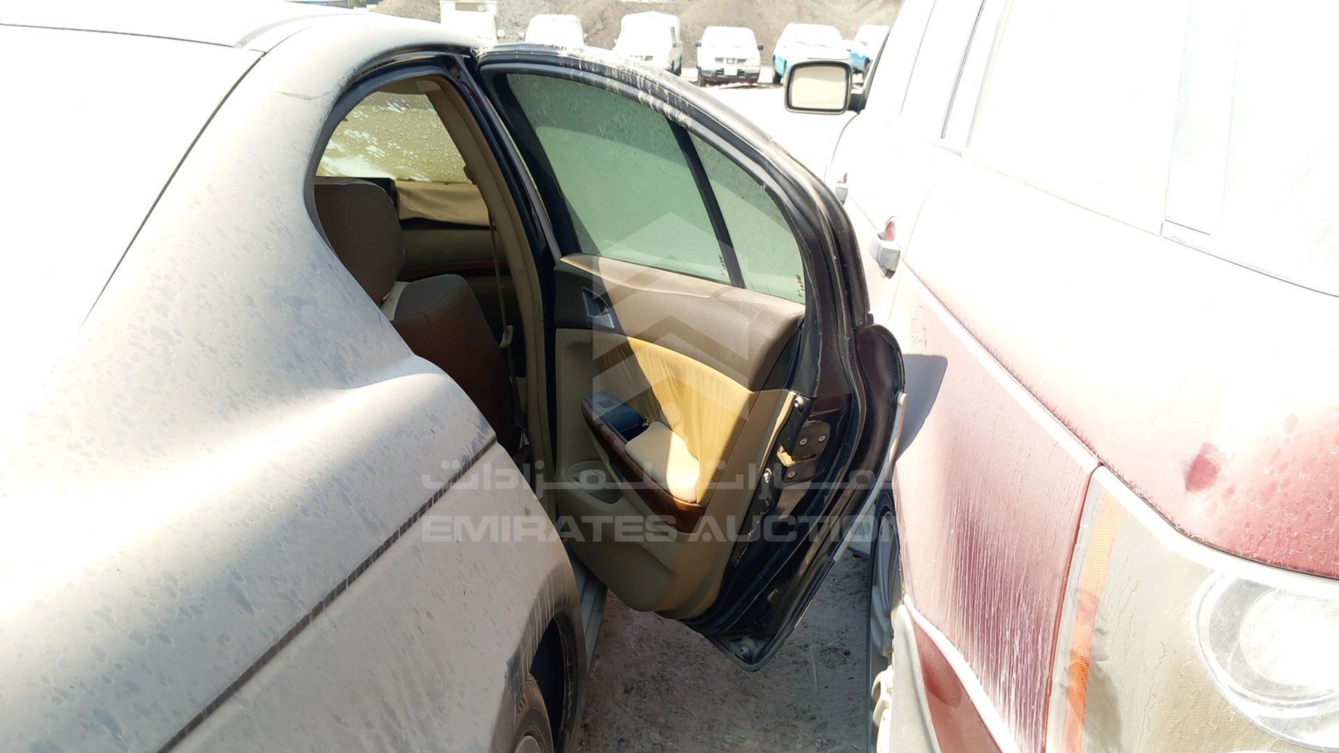 2011 HONDA ACCORD VIN: 1HGCR3F86BA011204