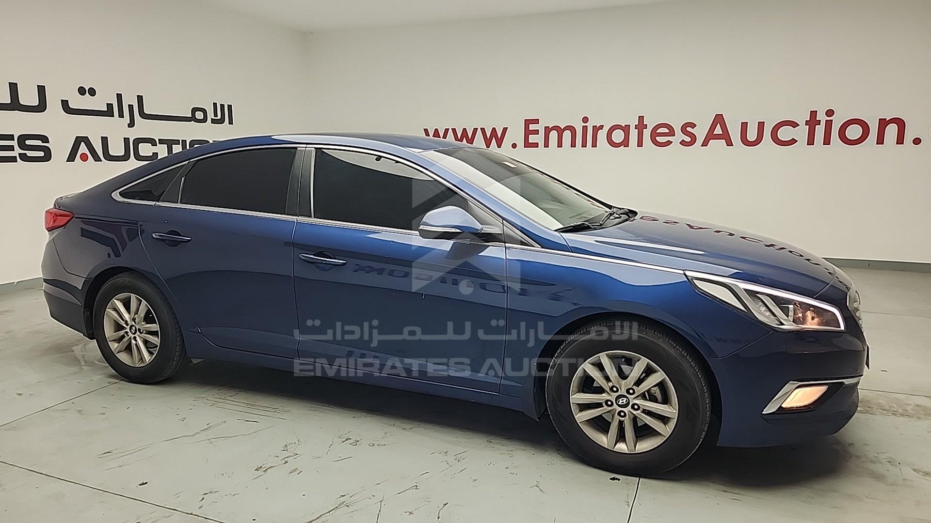 2016 HYUNDAI SONATA VIN: KMHE241G4GA109113