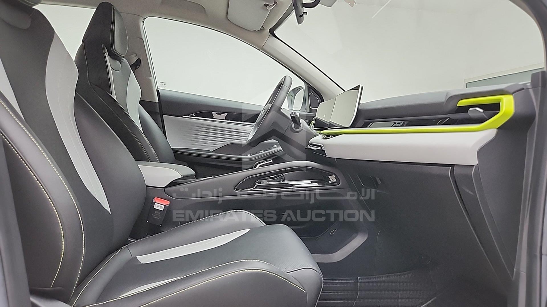 2024 GEELY COOLRAY VIN: LB3762KZ1RX503440