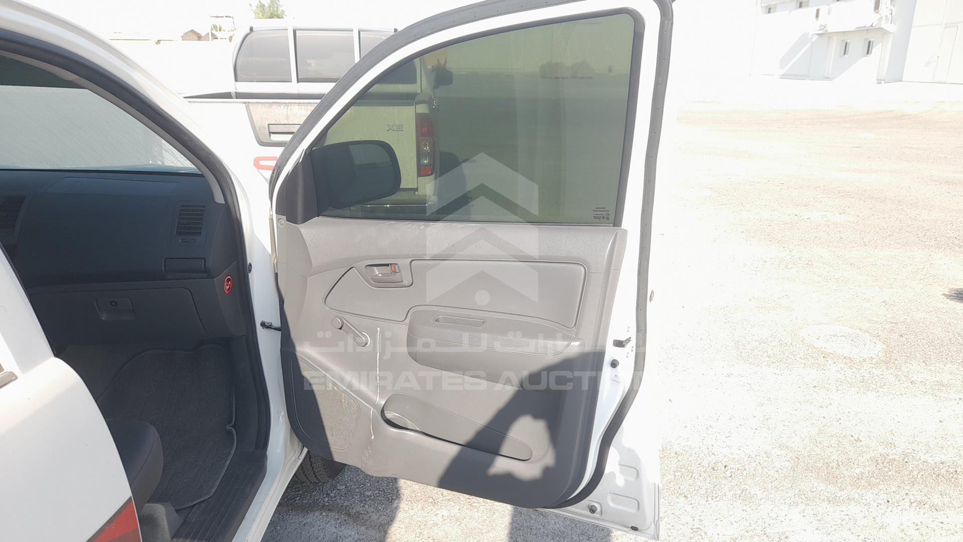 2014 TOYOTA HILUX VIN: MR0EX12GXE2346815