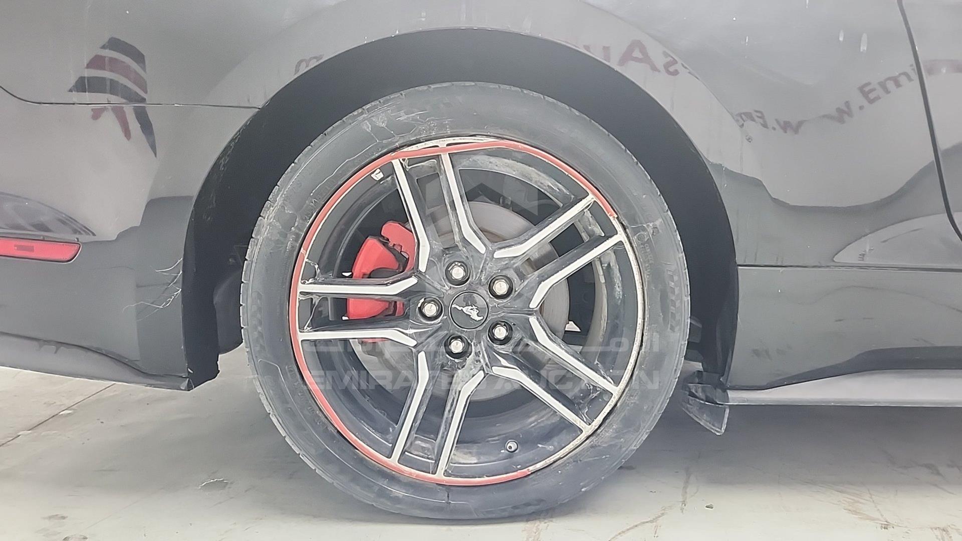 2018 FORD MUSTANG GT VIN: 1FATP8UH6J5157131