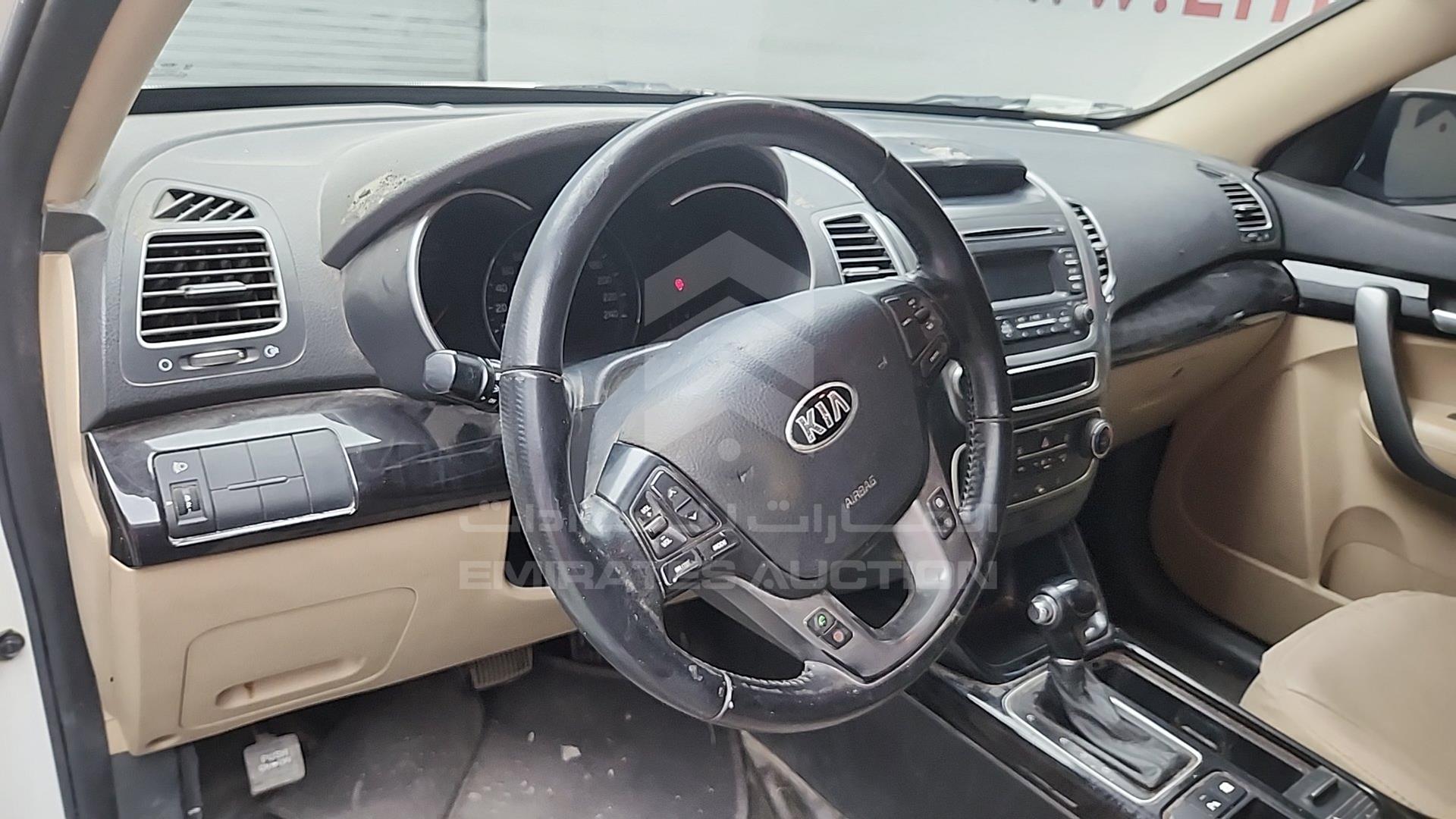 2015 KIA SORENTO VIN: KNAKU8117F5571416