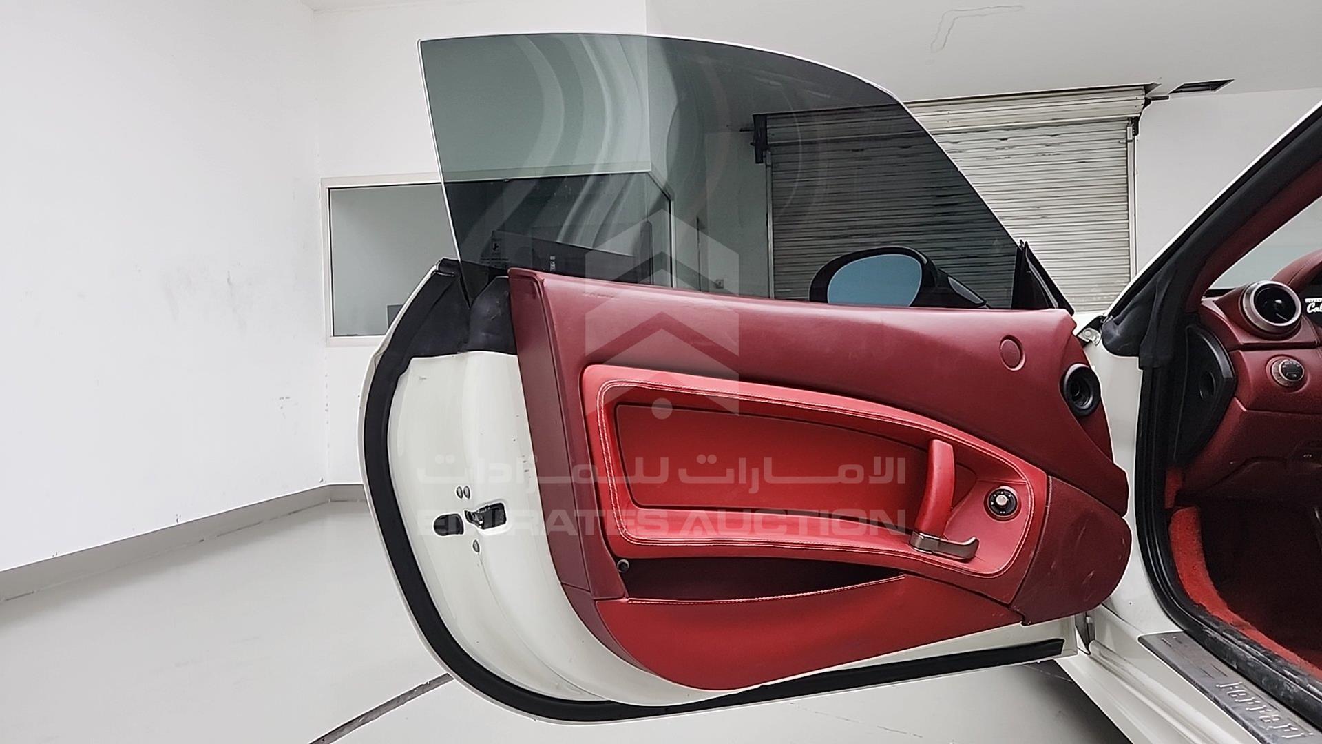 2014 FERRARI CALIFORNIA VIN: ZFFTJ65T1E0198371