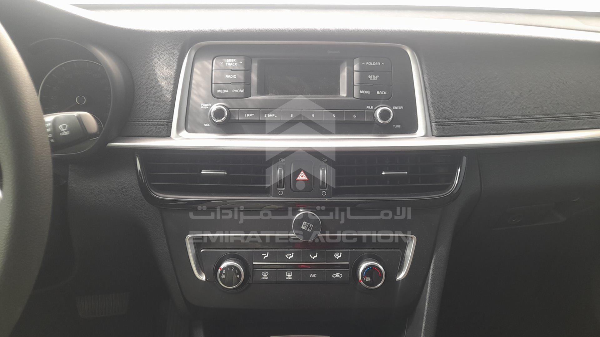 2019 KIA OPTIMA VIN: KNAGT4110K5328641