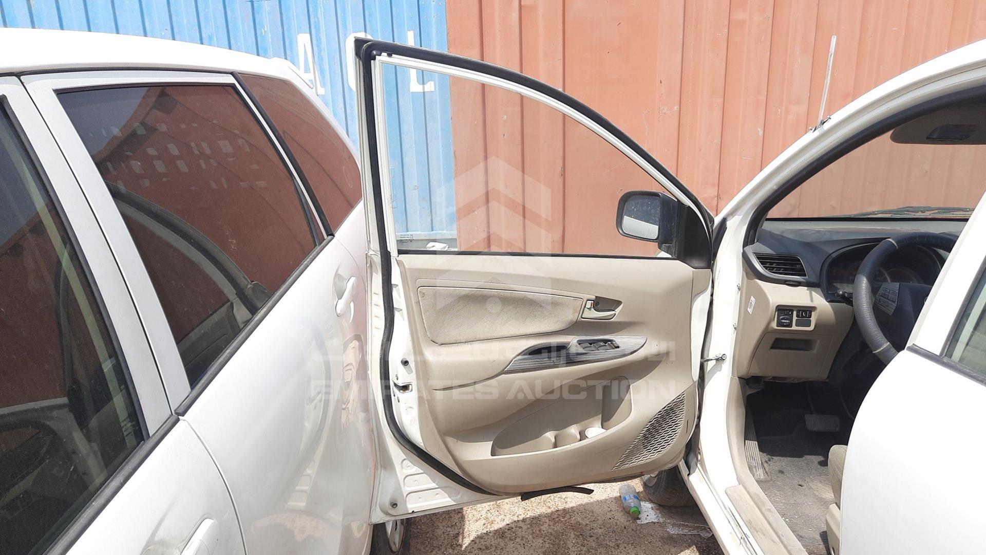 2015 TOYOTA AVANZA VIN: MHKMC13F7FK020036