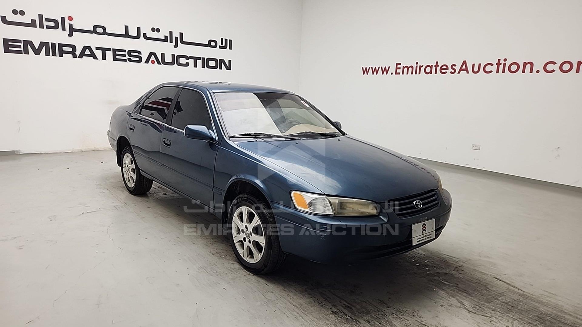 1998 TOYOTA CAMRY VIN: JT2BG22K4W0202131