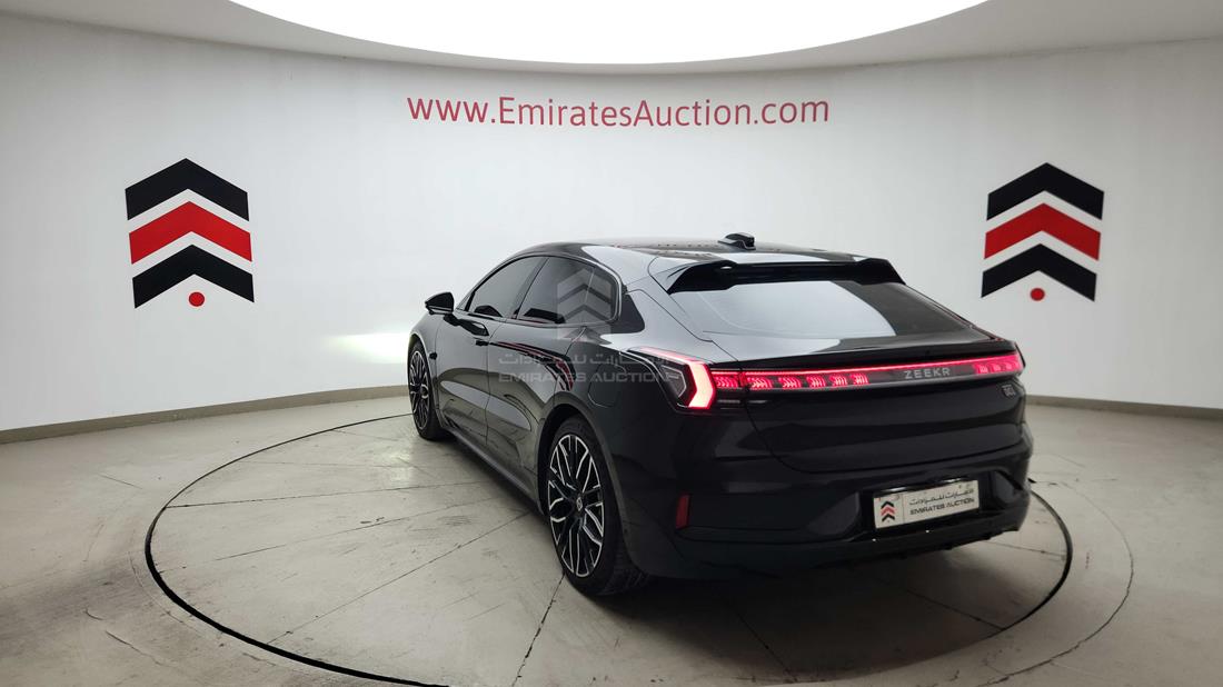 2024 Zeekr 001 — Rear Left Angle — Photo 7
