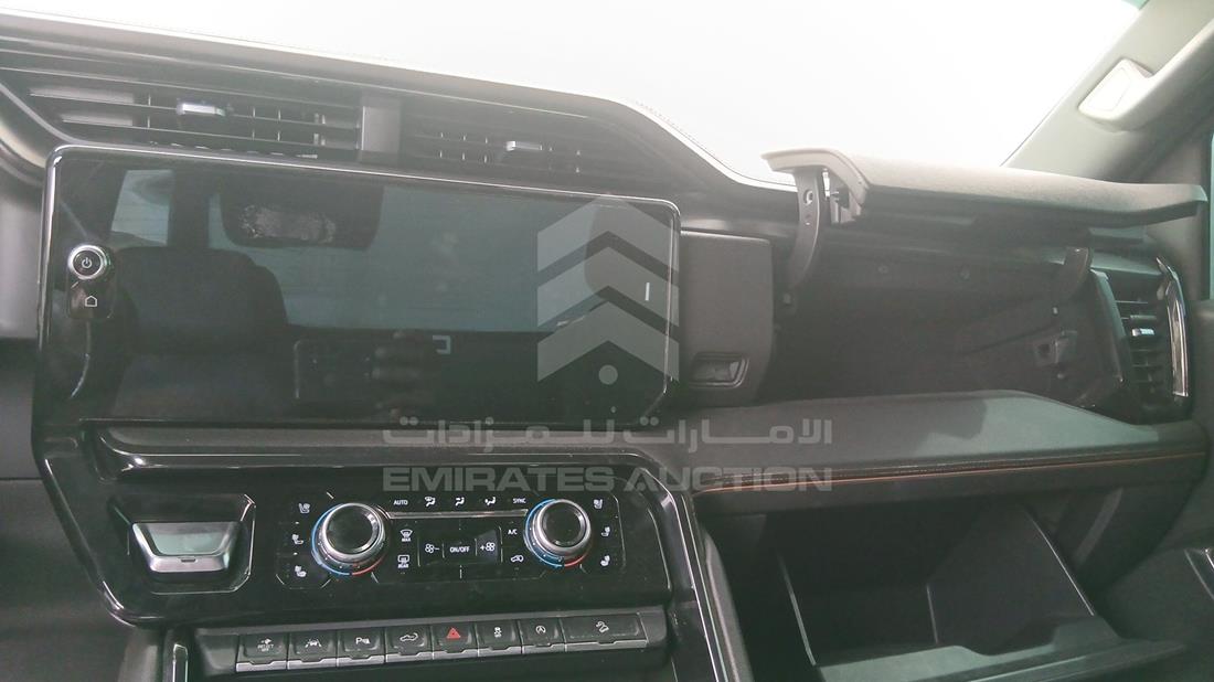 جي ام سي سيررا 2022 — نظم الترفيه وكاميرا المراقبة والملاحة — صورة 17