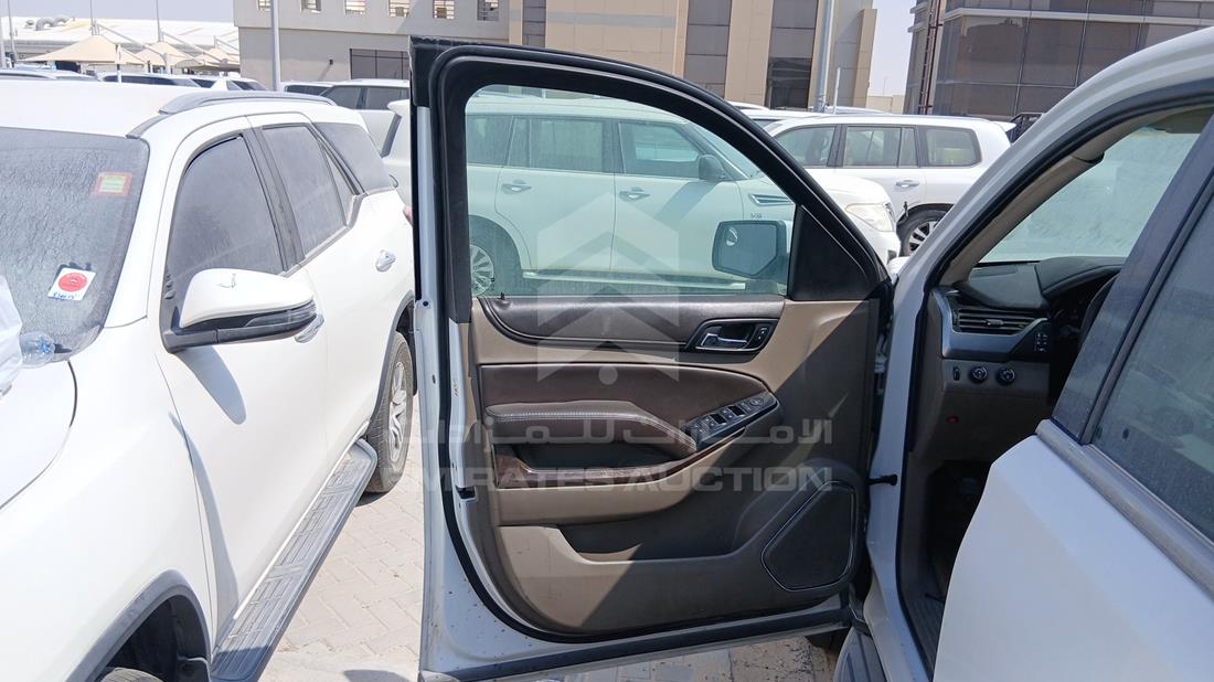 2019 Chevrolet Suburban — Front Left Door — Photo 11