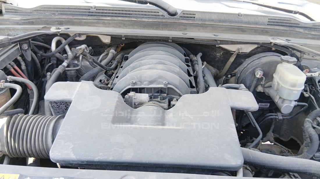 2019 Chevrolet Suburban — Engine Bay — Photo 30