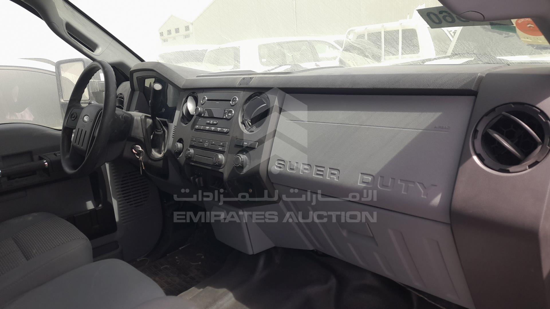 2015 FORD --- VIN: 1FT8W3DT9FEB96930